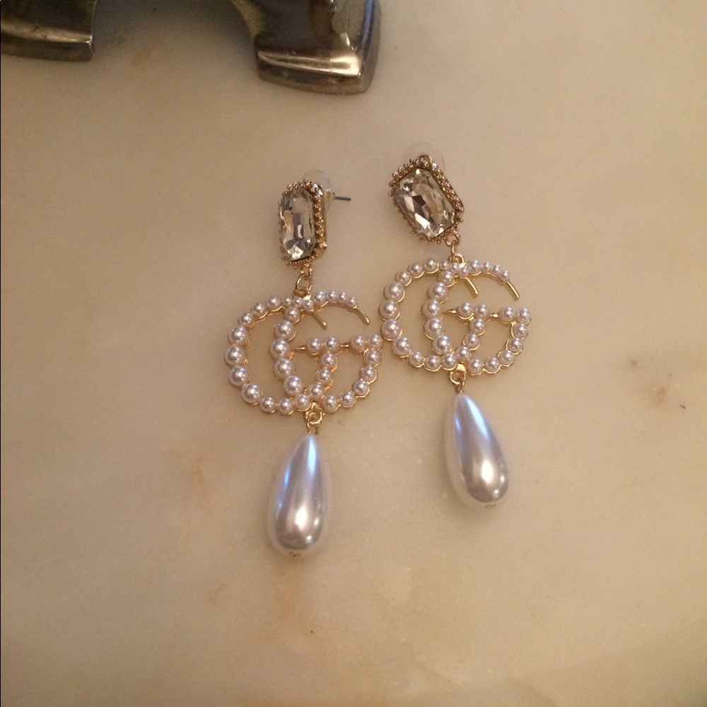 Fashion Earrings.